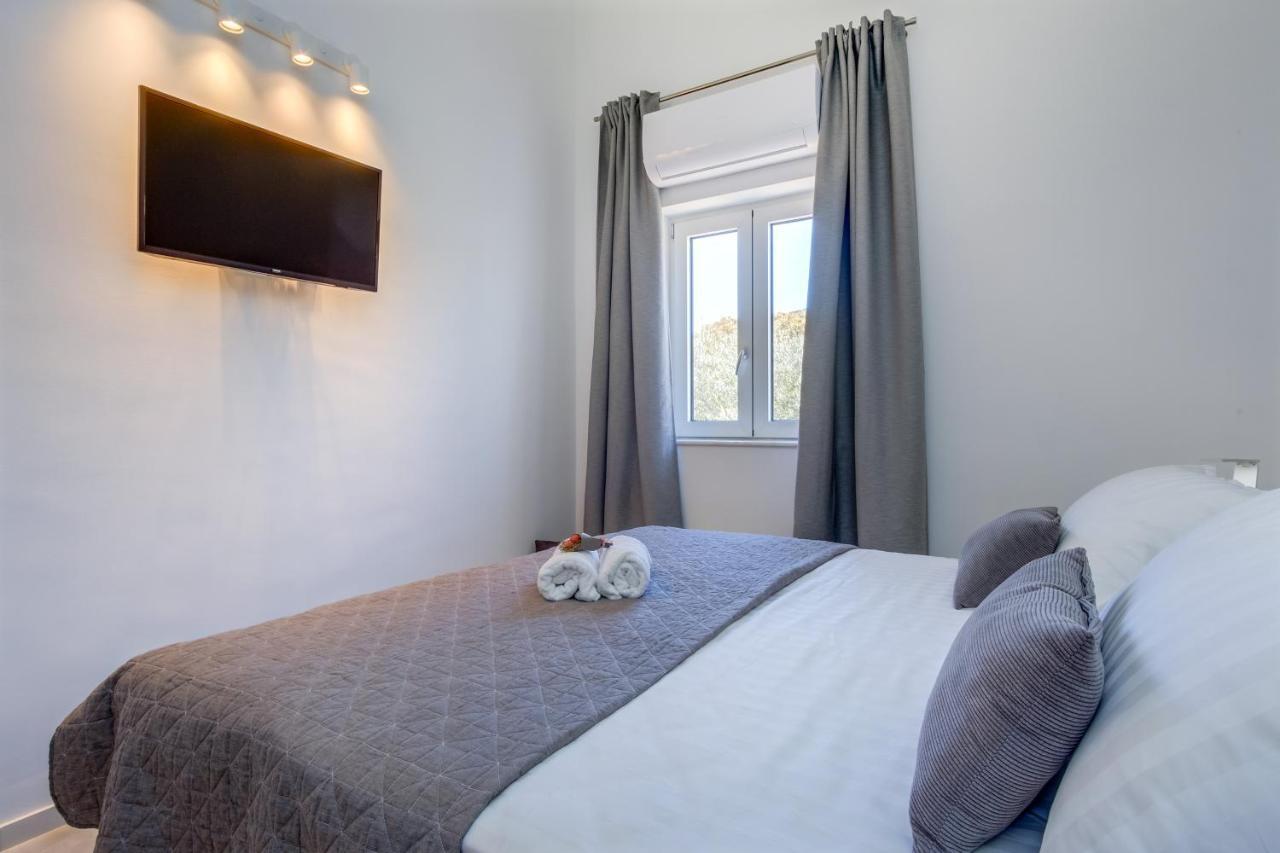 Lucica 360 Sea View Suite เนเรซีน ภายนอก รูปภาพ